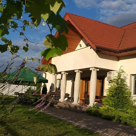 Bed and breakfast Poranna Rosa Grabowiec (Kuyavian-Pomeranian)