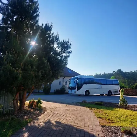 Poranna Rosa Bed & Breakfast 4*