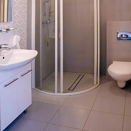 Bed & Breakfast Poranna Rosa 4*
