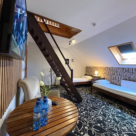 Poranna Rosa Bed & Breakfast