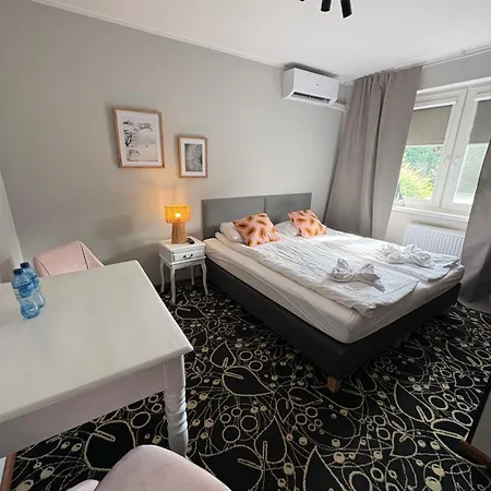Poranna Rosa Bed & Breakfast